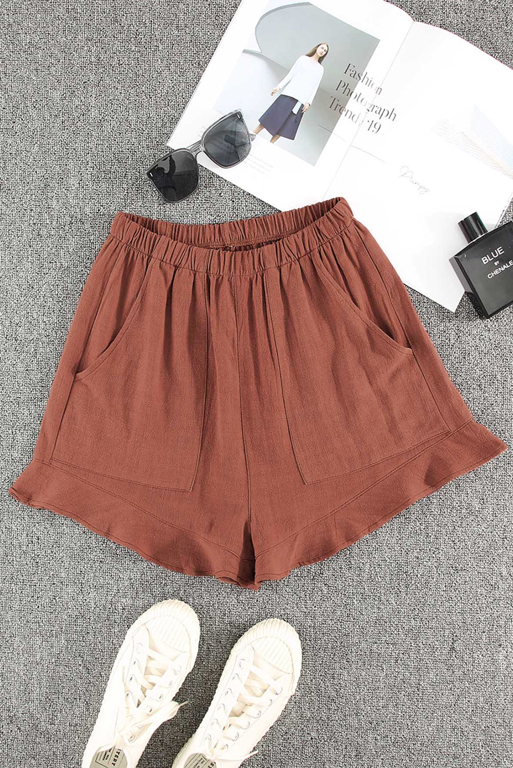 Drawstring waist shorts