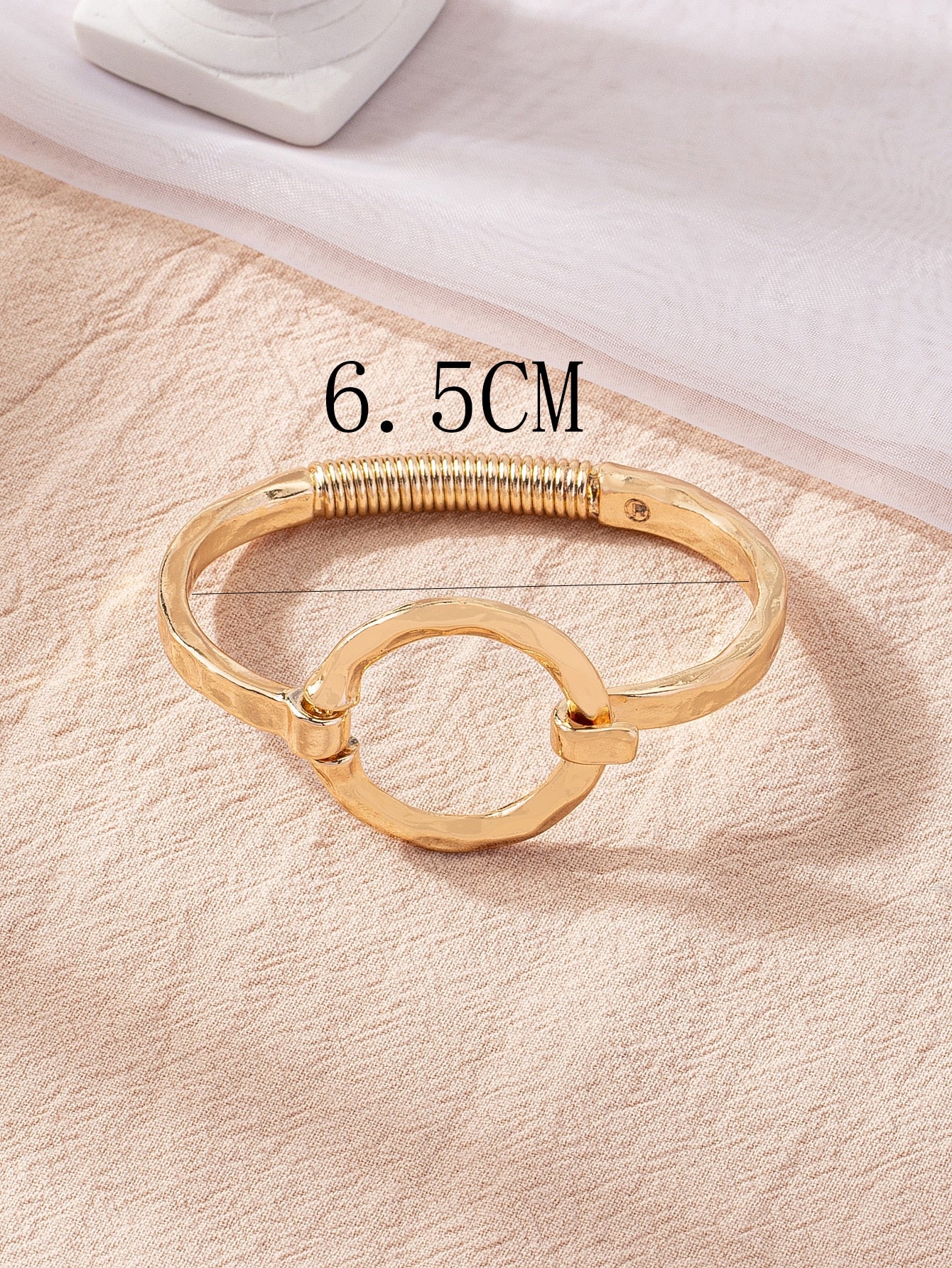 Circle Decor Bracelet