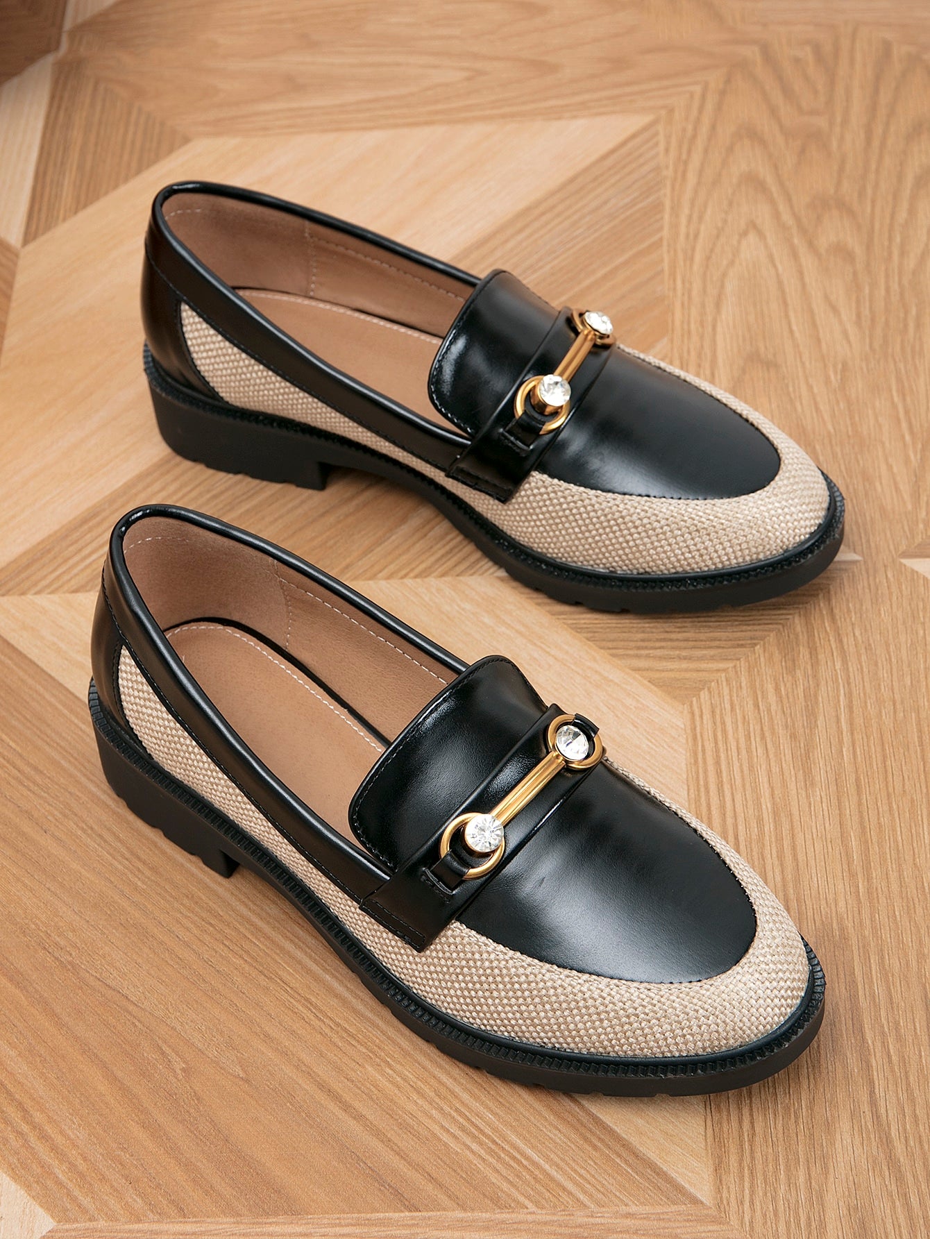 Rhinestone Metal Decor Flat Loafers
