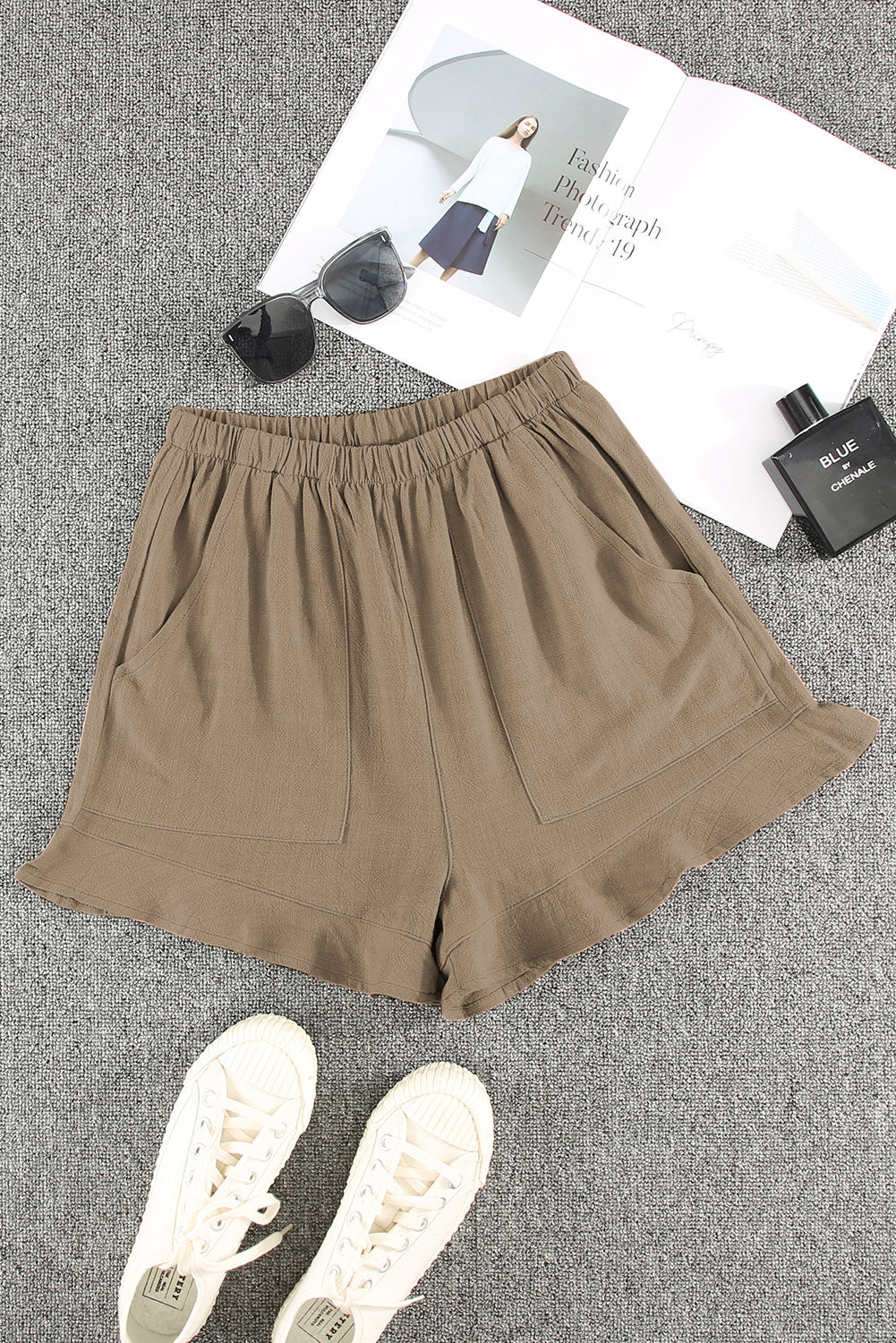 Drawstring waist shorts